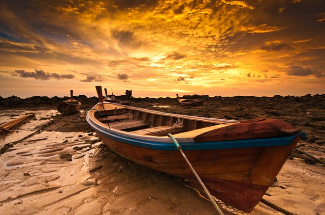 awaiting-the-tide_full.jpg